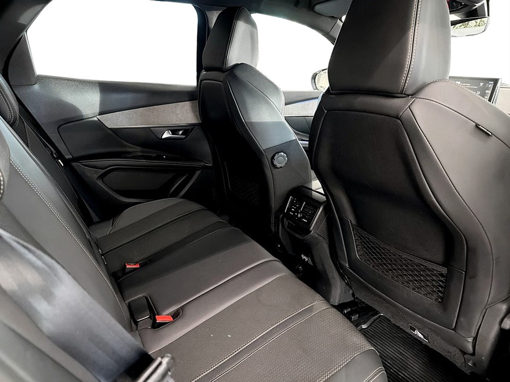 Bild på GT 1.2 PT 130hk Aut - B-KAMERA, CARPLAY