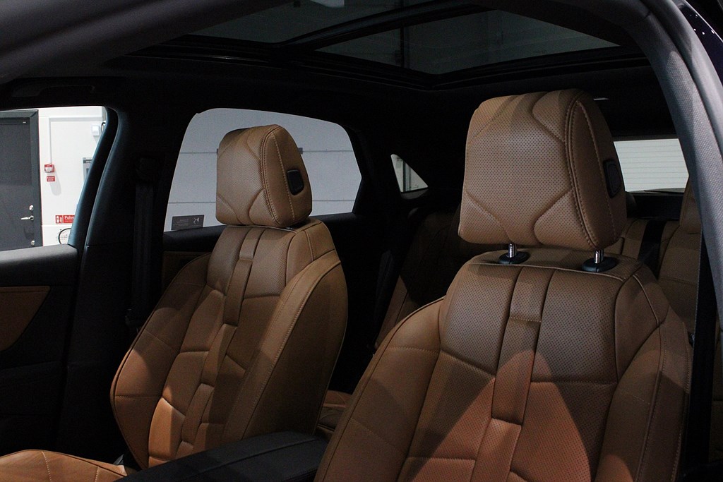 Bild på Exclusive Opera E-Tense 4x4 300hk Aut AWD - PANO, B-KAMERA, NAV
