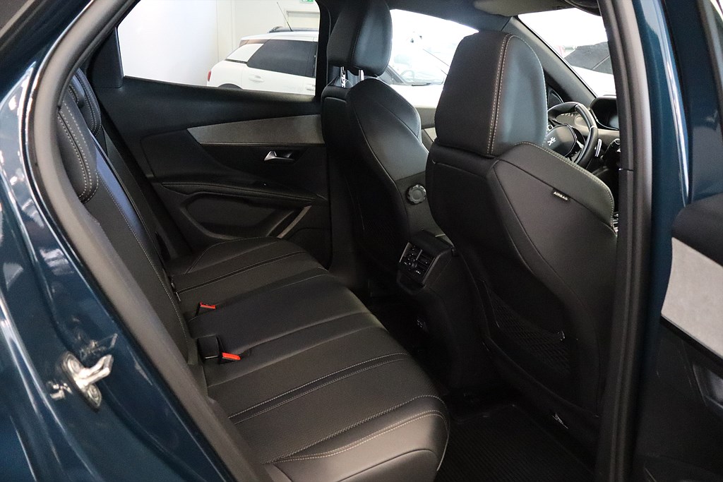 Bild på GT 1.2 PT 130hk Aut - B-KAMERA, CARPLAY