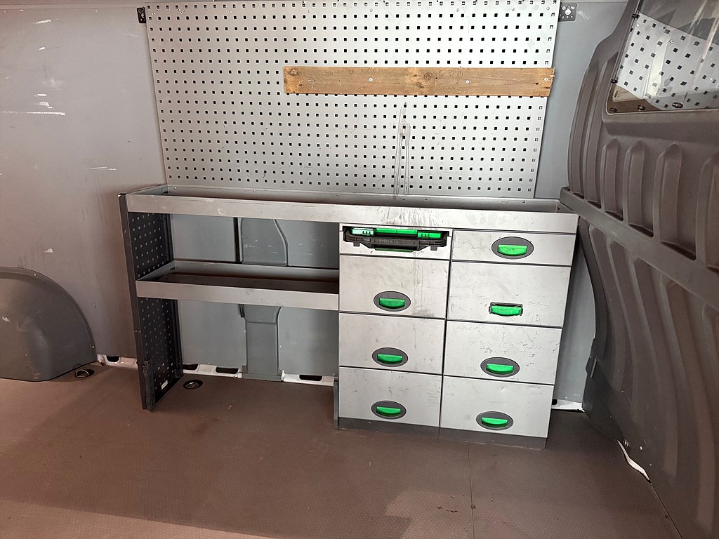 Bild på PRO+ 2.2 BHDi 165hk L3H2 - B-KAMERA, DRAG
