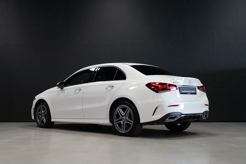 Mercedes-Benz A 250 e Sedan AMG Premium 218hk
