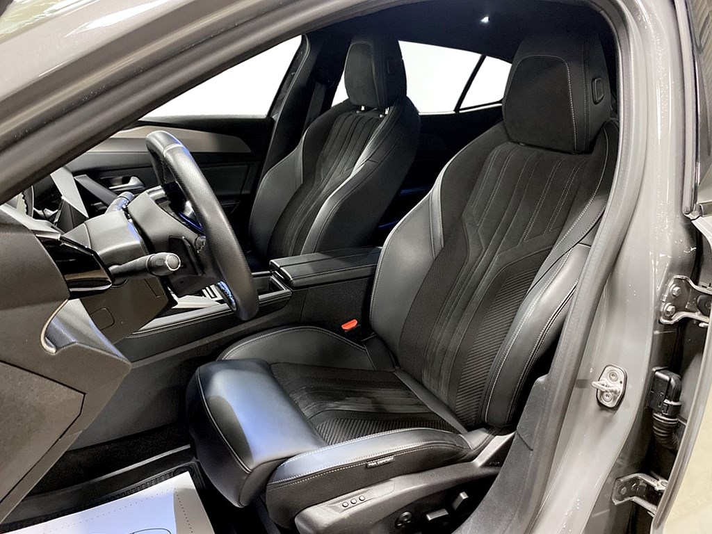 Bild på GT 1.2 PT 130hk Aut - B-KAMERA, ELSTOL