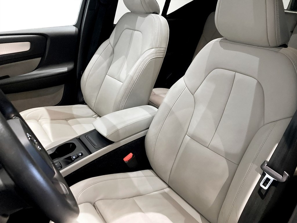 Bild på Momentum T5 250hk Aut - H/K,PANO,360-KAMERA