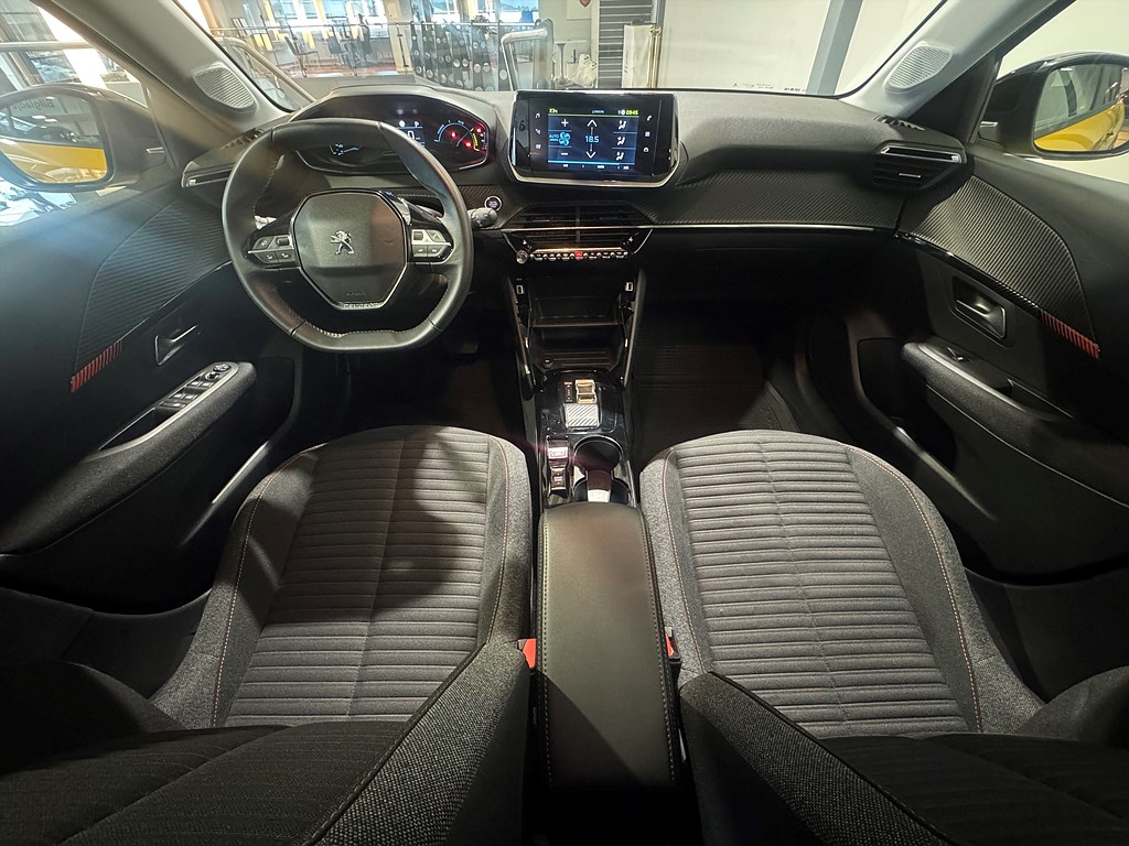 Bild på Active Pack 50kWh 136hk Aut - CARPLAY, BACKSENSORER