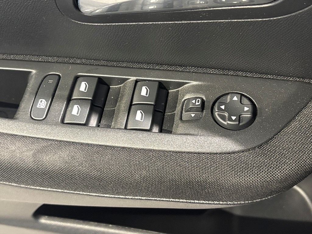 Bild på Active Pack 50kWh 136hk Aut - CARPLAY, BACKSENSORER