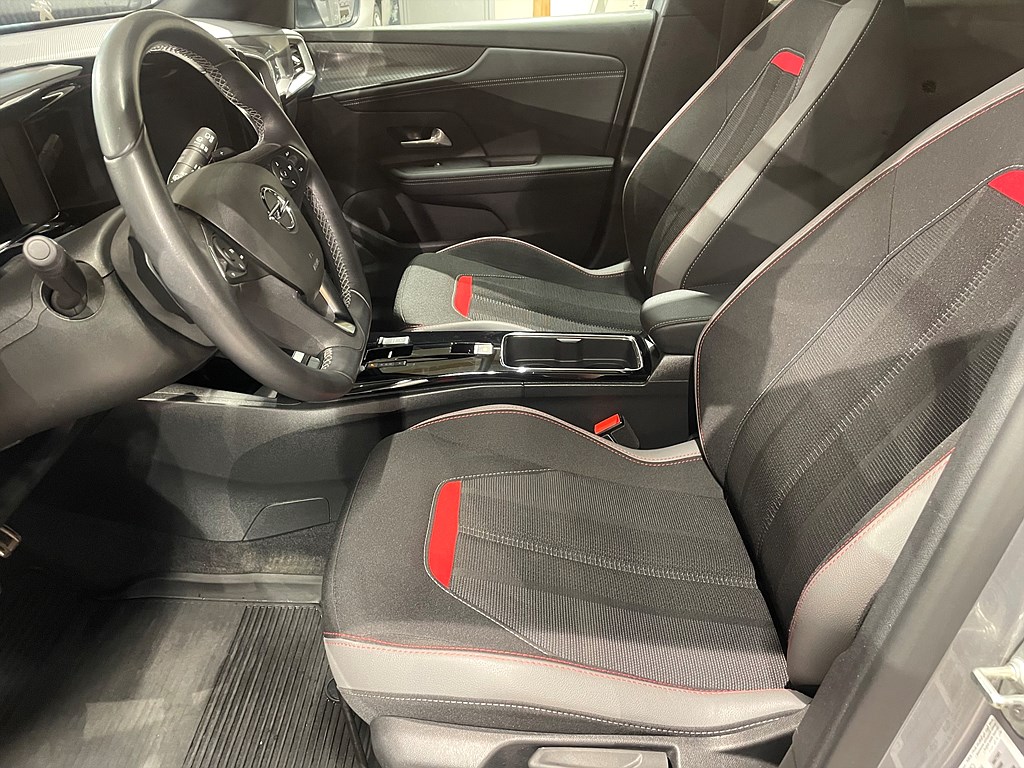 Bild på GS Line 1.2 PT 130hk Aut  - CARPLAY, BACKKAMERA