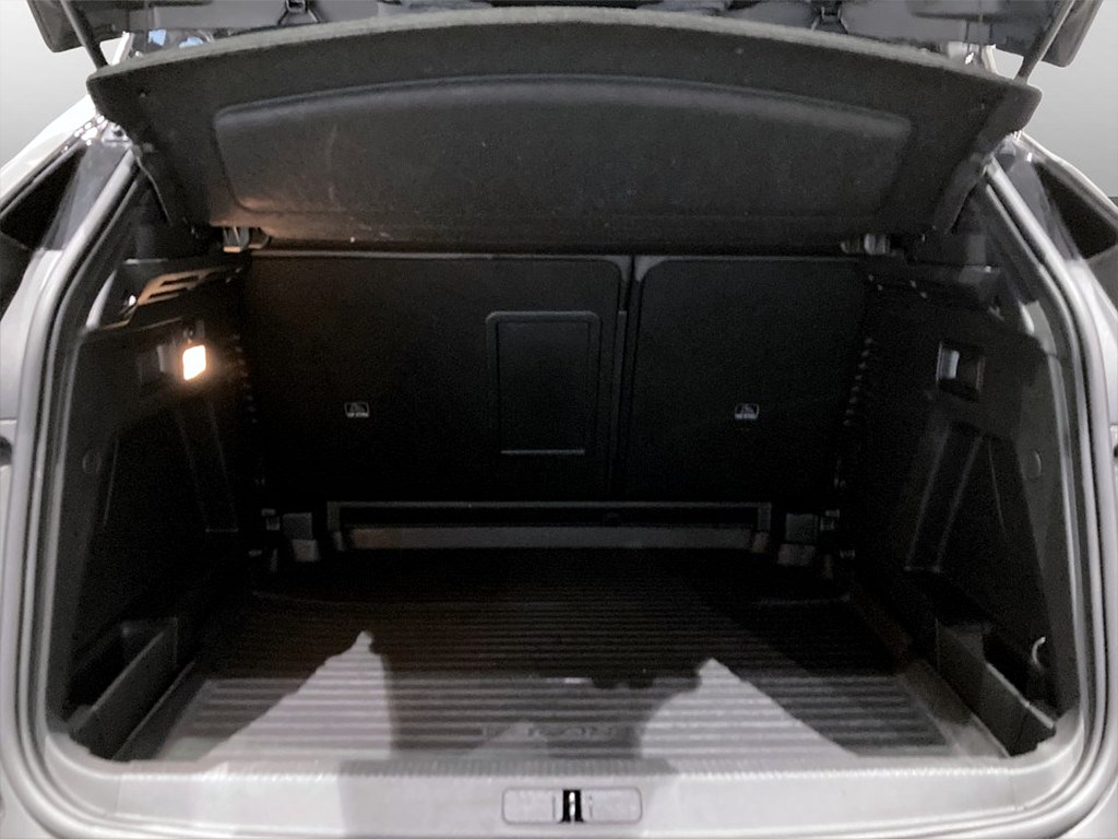 Bild på GT 1.2 PT 130hk Aut - B-KAMERA, CARPLAY