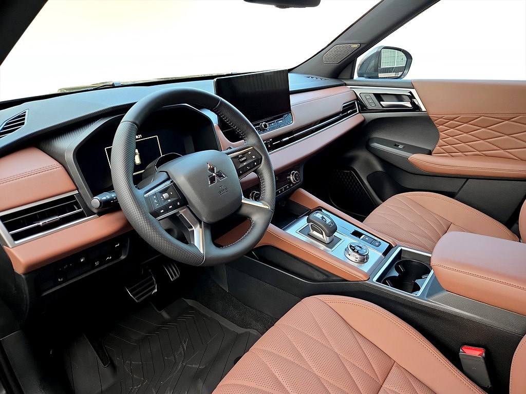 Bild på Instyle+ Plug-In Hybrid 4WD - DEMO