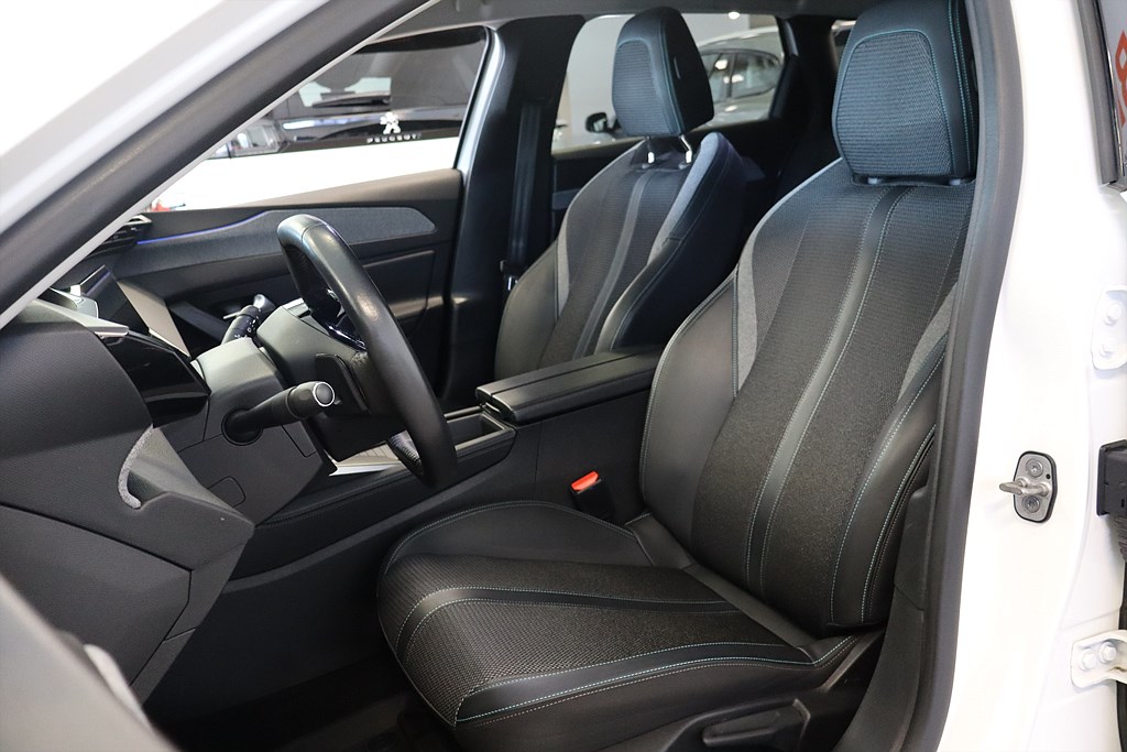 Bild på SW Allure Pack Hybrid 180hk Aut - B-KAMERA, CARPLAY, NAV