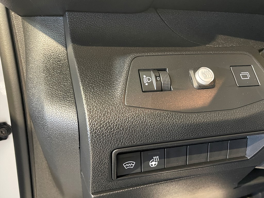 Bild på Crew Cab 1,5 BlueHDi 130hk Aut - OMGÅENDE LEVERANS!