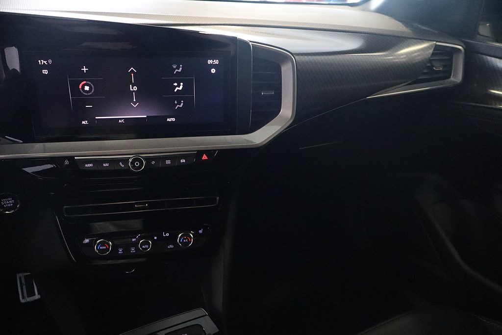 Bild på Ultimate 50kWh 136hk Aut - B-KAMER, CARPLAY, NAV