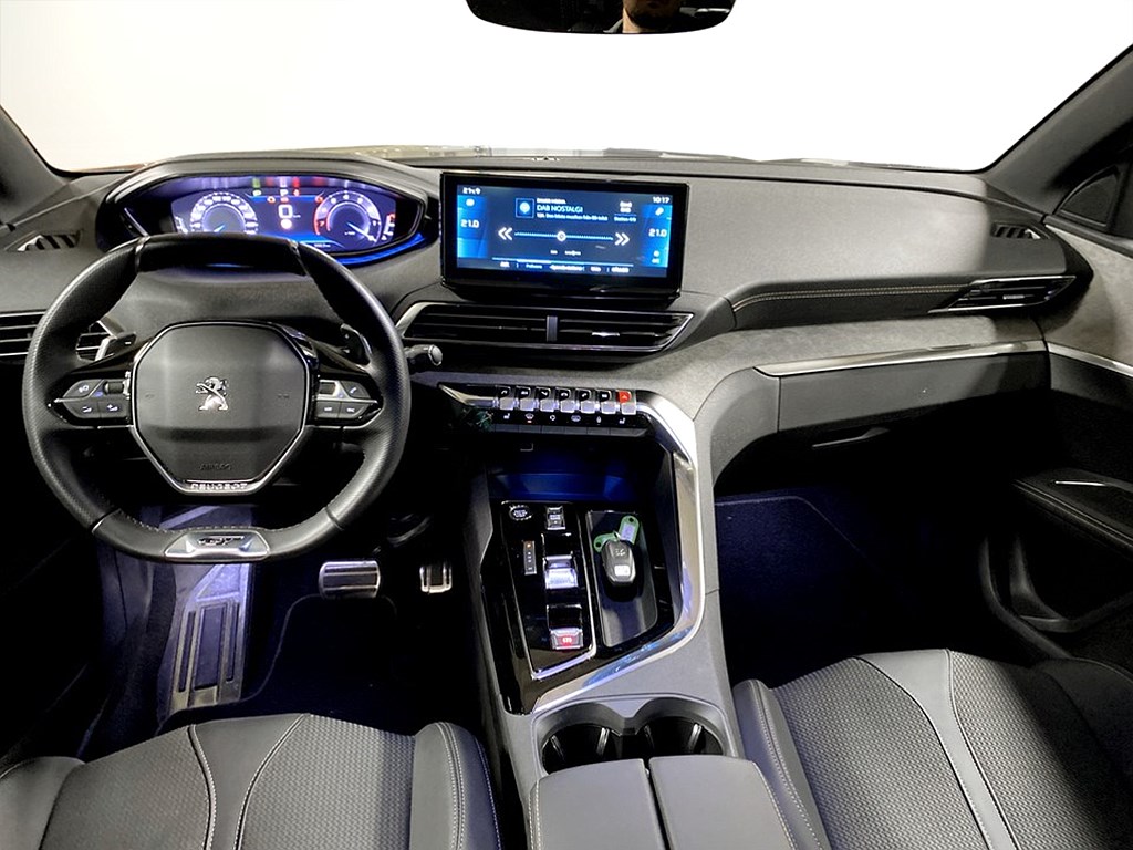 Bild på GT 1.2 PT 130hk Aut - B-KAMERA, CARPLAY