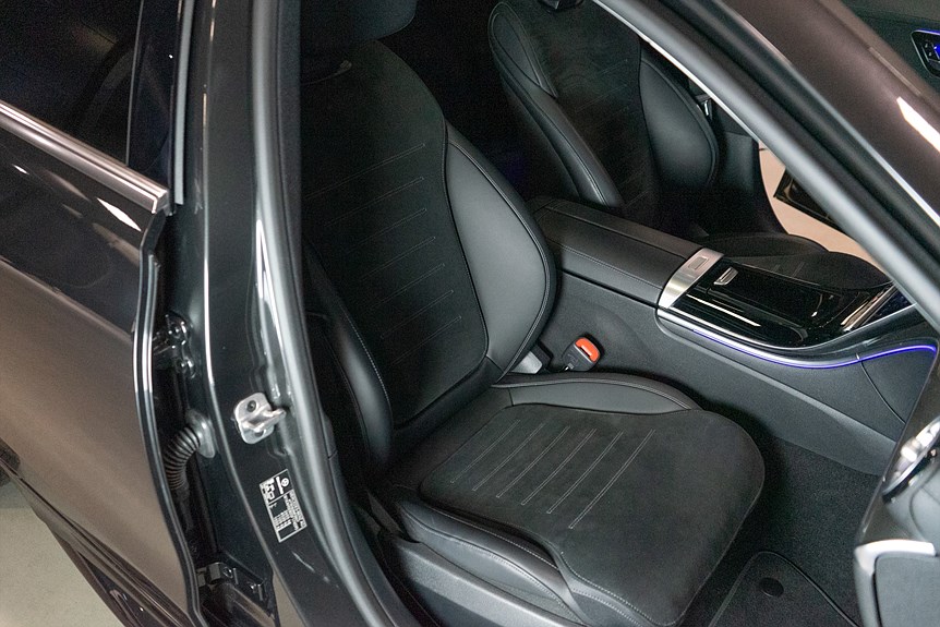 Mercedes-Benz C 300 e AMG Premium Plus paket 313hk