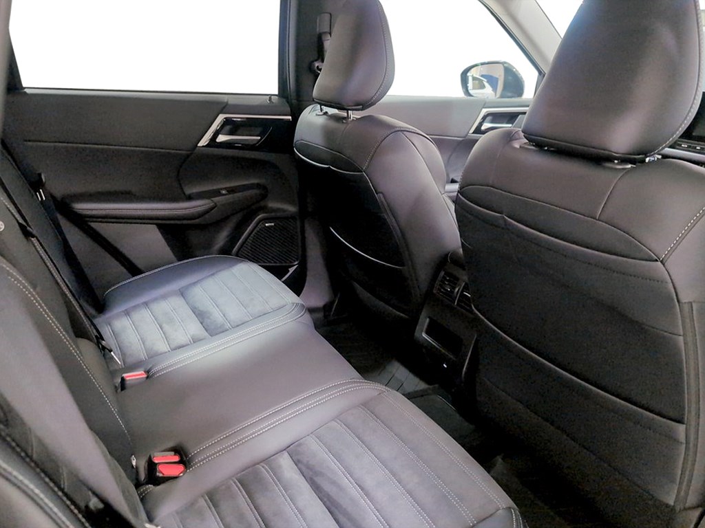 Bild på Invite PHEV 4WD - OMGÅENDE LEVERANS!