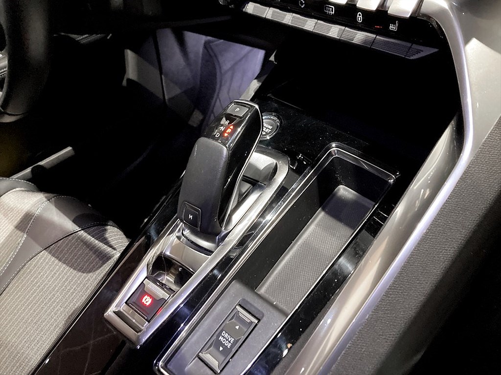 Bild på Allure Pack 1.2 PT 130hk Aut - 7-SITS, B-KAMERA