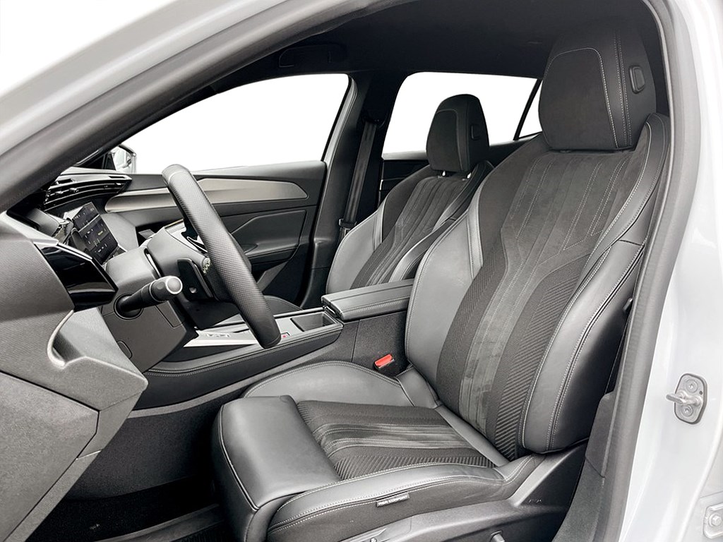 Bild på GT 1.2 PT 130hk Aut - B-KAMERA, CARPLAY