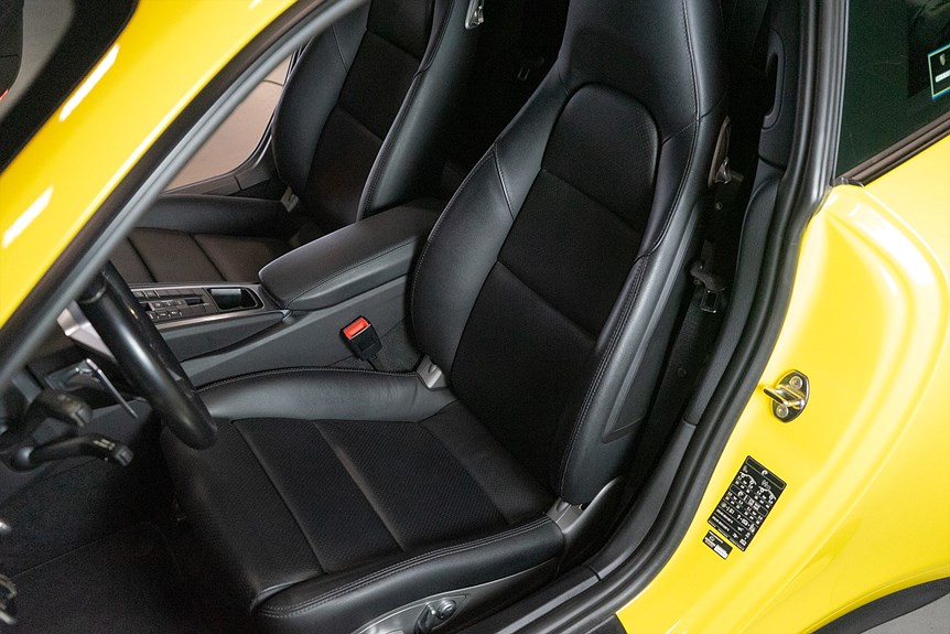 Porsche 911 991.2 Carrera 4 PDK 370hk