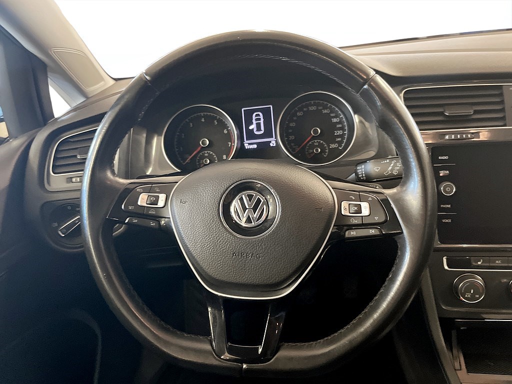 Bild på 1.0 TSI 110hk Aut - CARPLAY, FARTHÅLLARE