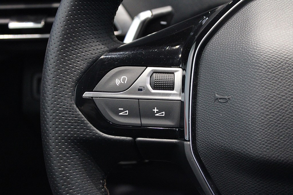 Bild på GT 1.2 PT 130hk Aut - 7-SITS,B-KAMERA,CARPLAY