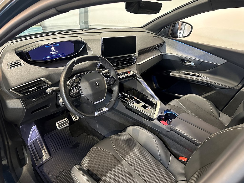 Bild på GT 1.2 PT 130hk Aut - B-KAMERA, CARPLAY