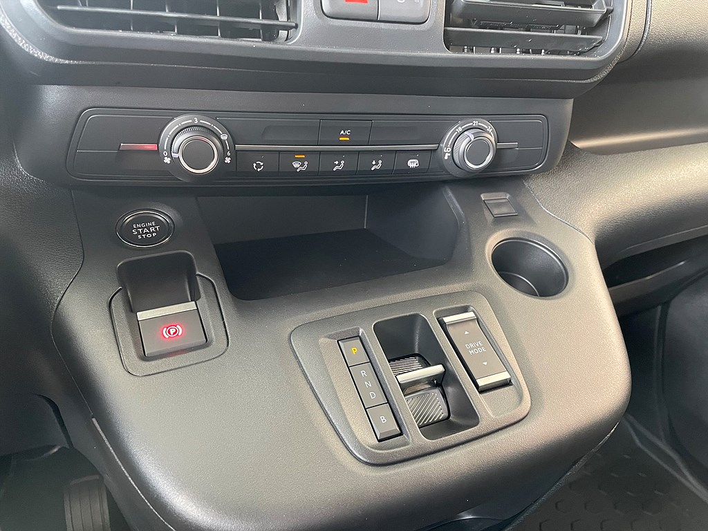 Bild på Premium 136hk Aut L1 - OMGÅENDE LEVERANS!