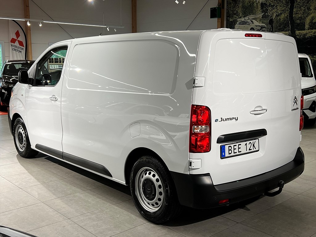 Bild på Business Premium 75kWh 136hk Aut L2 - KEYLESS,NAV,DRAG