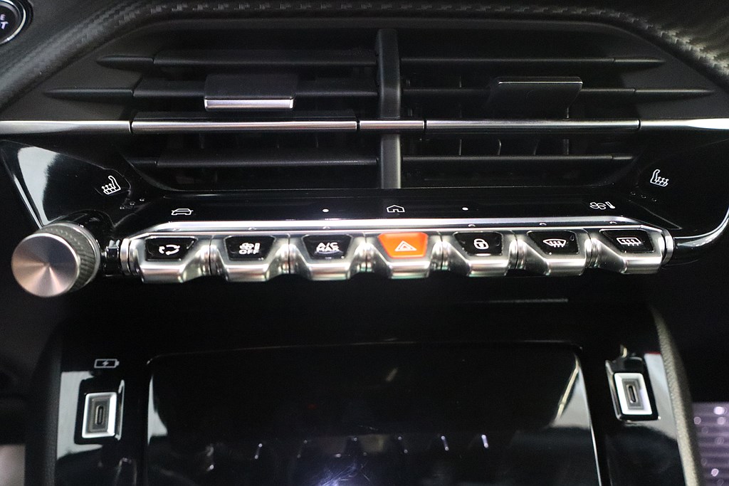 Bild på GT 1.2 PT 130hk Aut - B-KAMERA, CARPLAY, NAVI