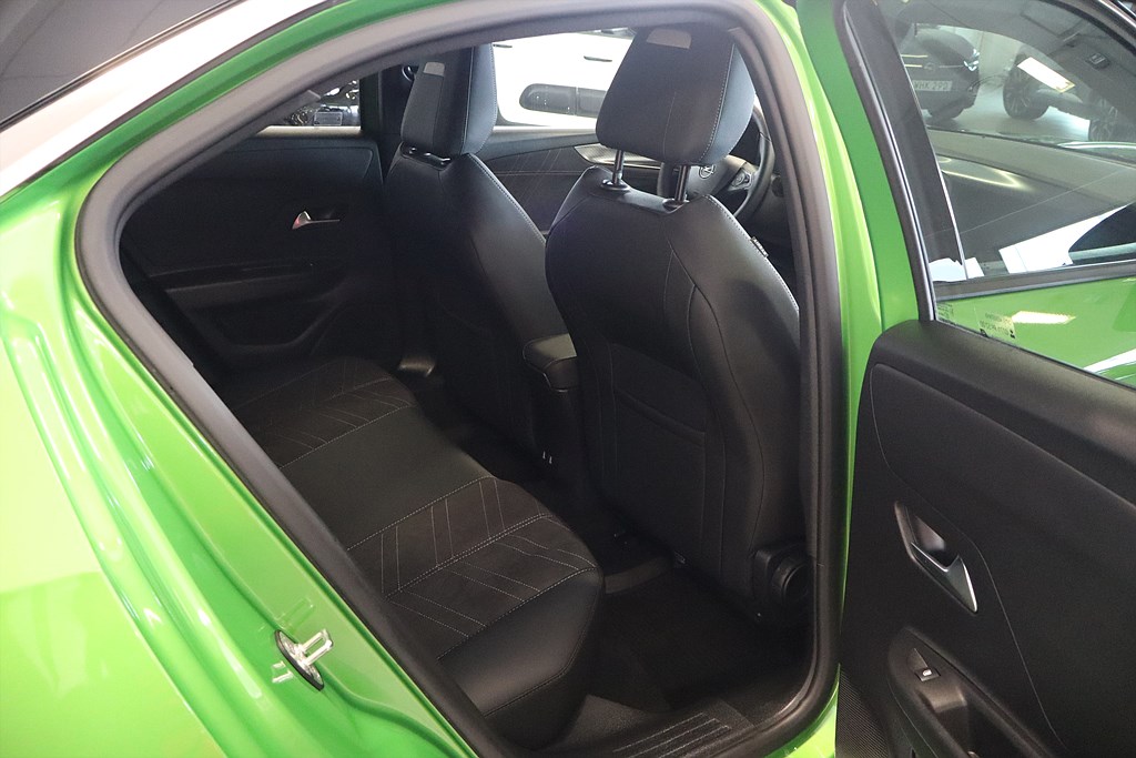 Bild på Ultimate 50kWh 136hk Aut - B-KAMER, CARPLAY, NAV