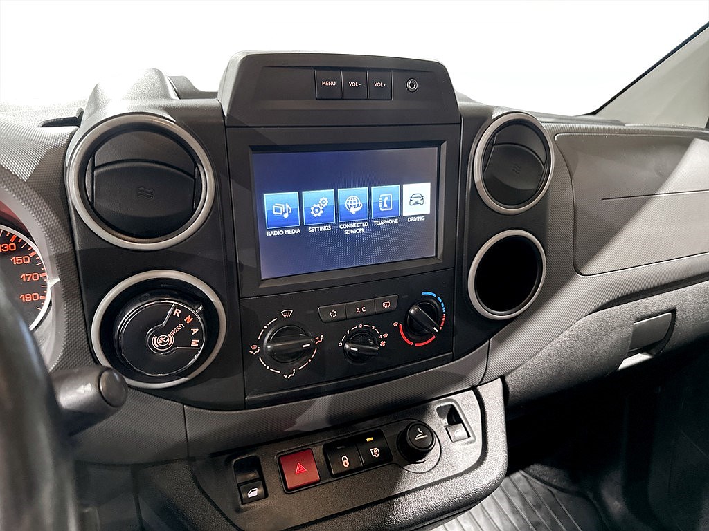 Bild på PRO 1.6 BHDi 99hk Aut L1 - D-VÄRM, 3-SITS