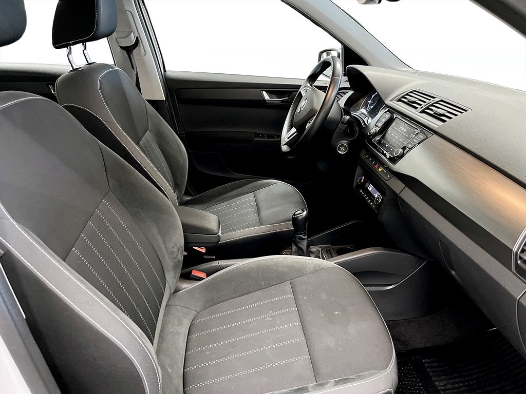 Bild på Style 1.0 TSI 95hk - CARPLAY, P-SENSORER BAK