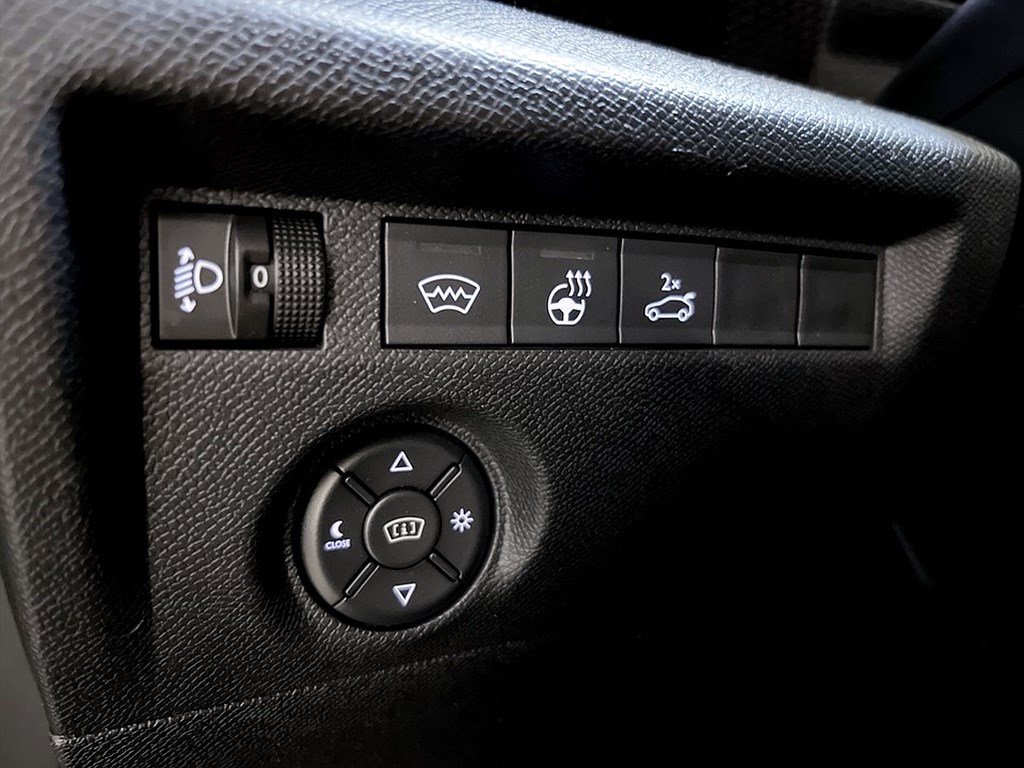 Bild på Shine 1.2 PT 130hk Aut - 360-KAMERA, CARPLAY