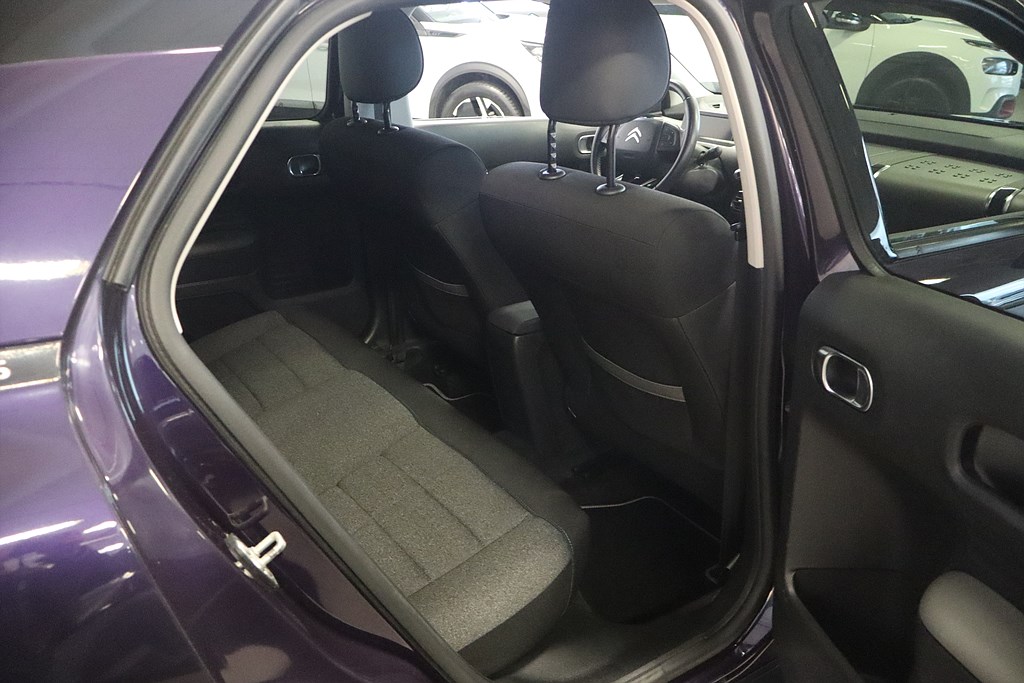 Bild på Shine Tech Style 1.2 PT 110hk - B-KAMERA,CARPLAY,NAVI