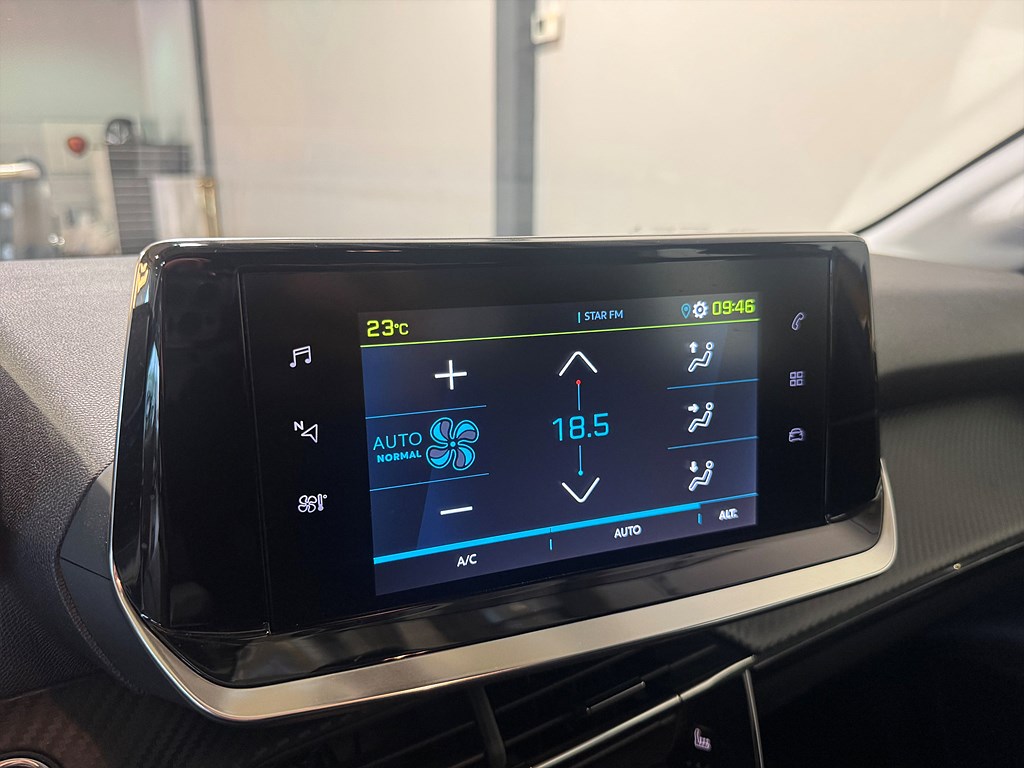 Bild på Active Pack 50kWh 136hk Aut - CARPLAY, BACKSENSORER