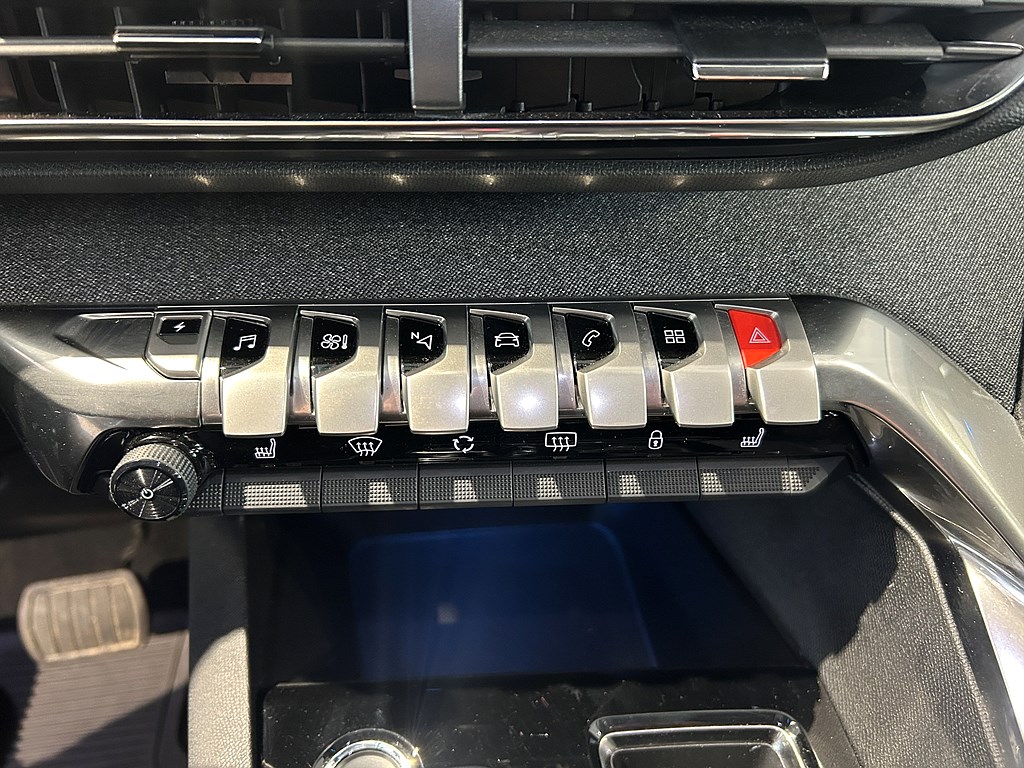 Bild på Allure Pack Hybrid4 300hk Aut AWD - B-KAMERA, CARPLAY