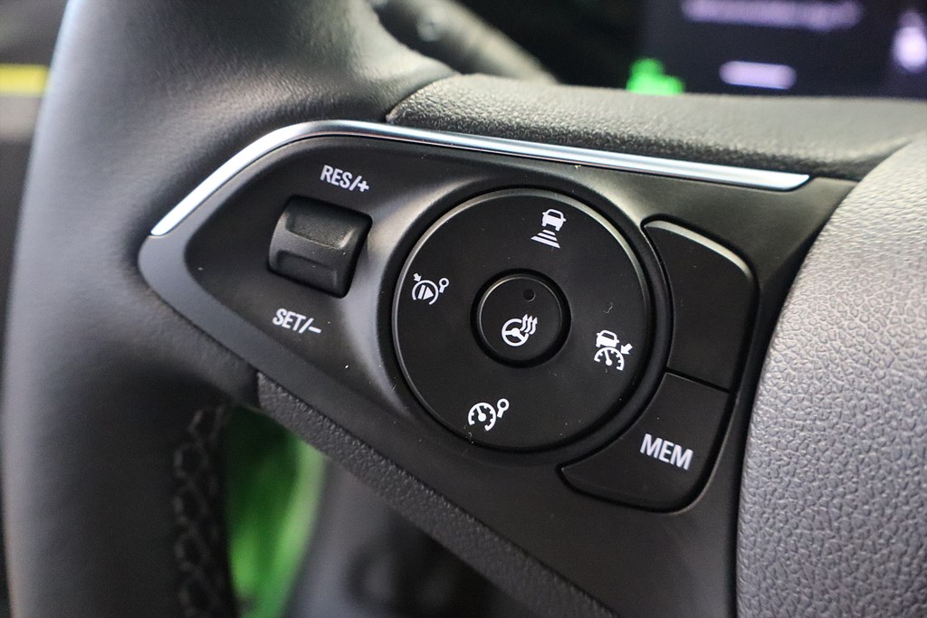 Bild på Ultimate 50kWh 136hk Aut - B-KAMER, CARPLAY, NAV