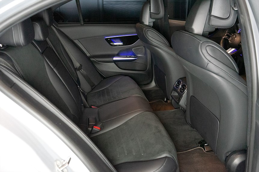 Mercedes-Benz C 300 e Sedan AMG Premium Night 313hk
