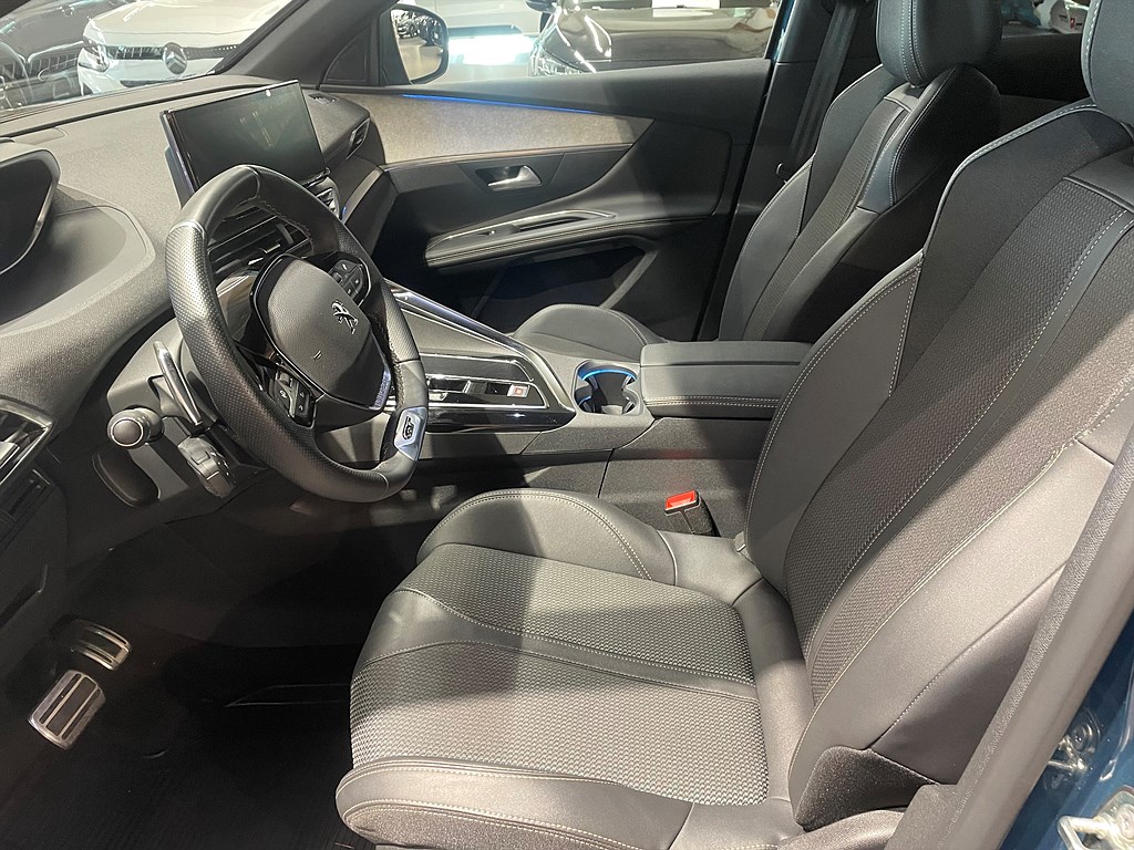 Bild på GT 1.2 PT 130hk Aut - B-KAMERA, CARPLAY