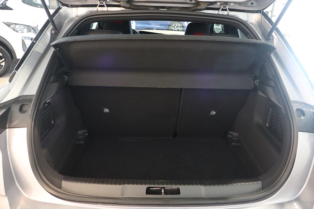 Bild på GSLine 50kWh 136hk Aut - B-KAMERA, CARPLAY