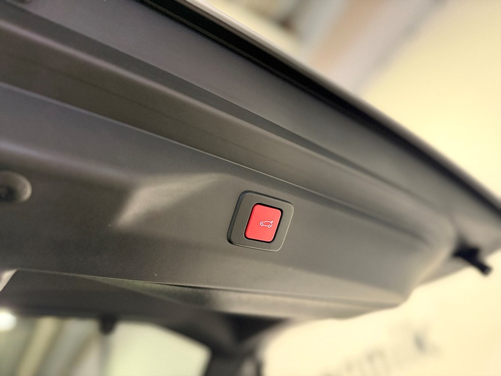 Bild på GT Hybrid 145hk Aut - B-KAMERA,RATTVÄRME,CARPLAY