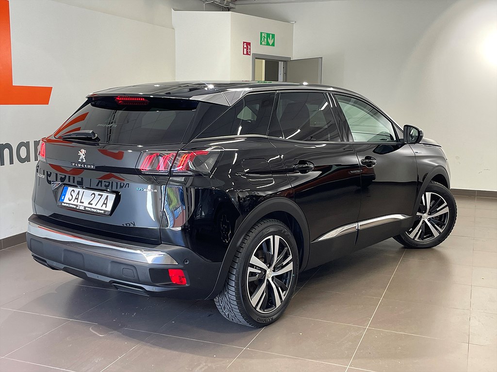Bild på Allure Hybrid4 300hk Aut AWD - B-KAMERA, NAVI, CARPLAY