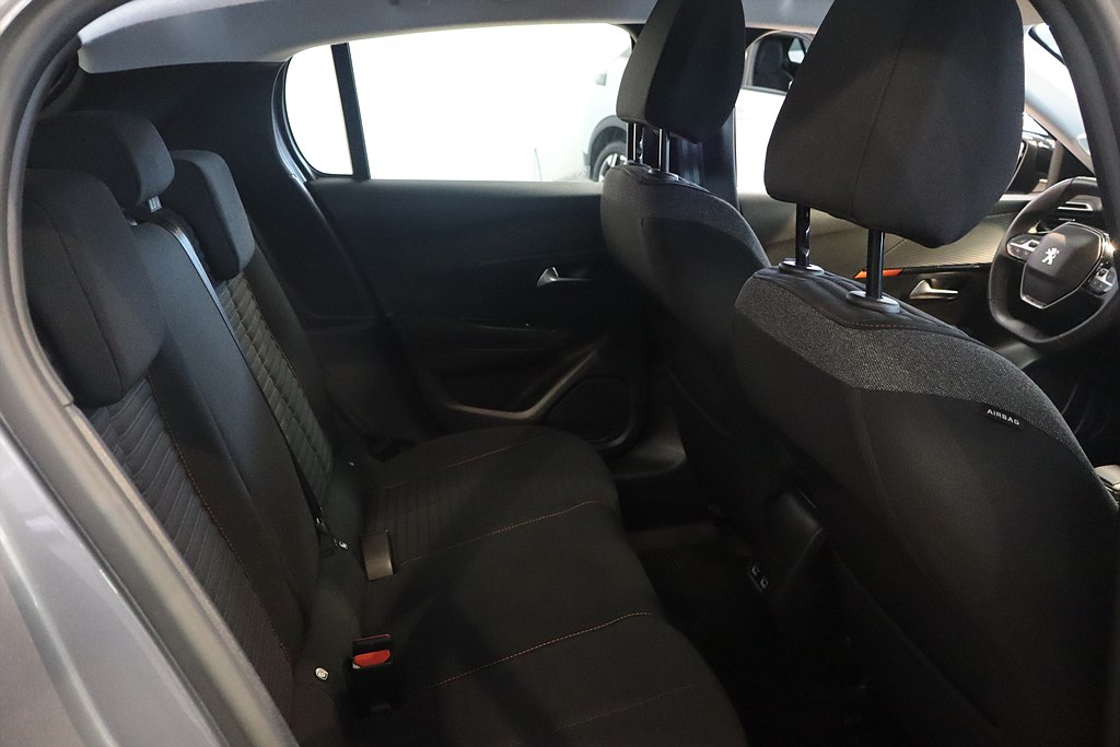 Bild på Active Pack 50kWh 136hk Aut - CARPLAY, BACKSENSORER