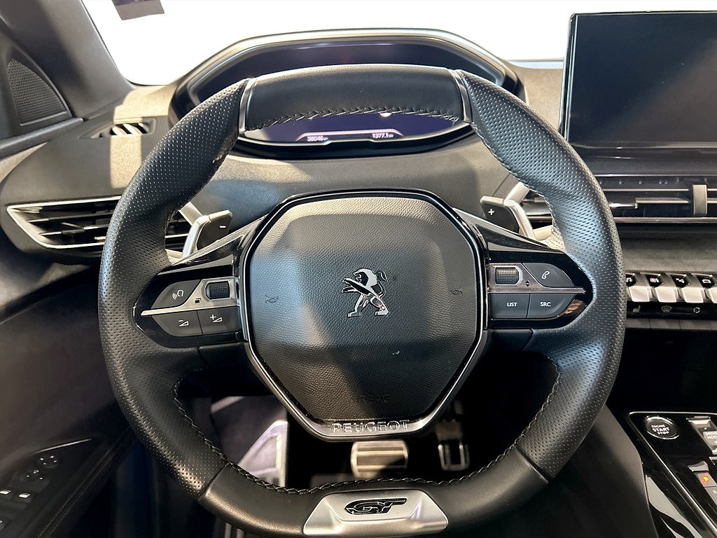 Bild på GT Black Pack 1.2 PT 130hk Aut - B-KAMERA, NAVI