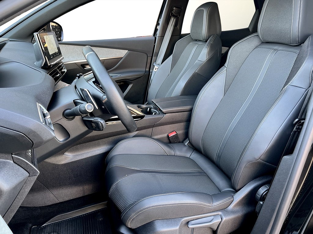 Bild på GT 1.2 PT 130hk Aut - B-KAMERA, CARPLAY