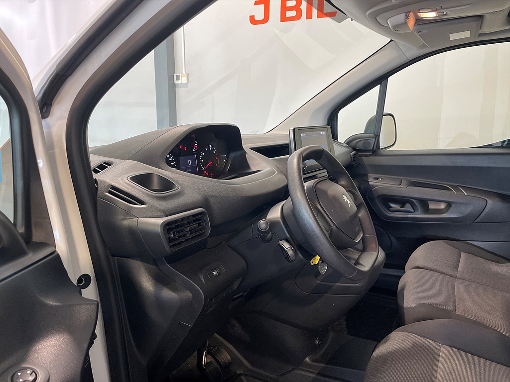 Bild på PRO L1 1.5 BHDi 75hk - DRAG, CARPLAY
