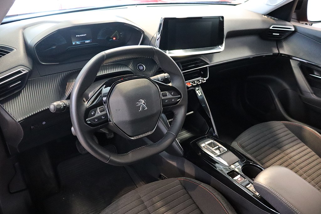 Bild på Active Pack 50kWh 136hk Aut - CARPLAY
