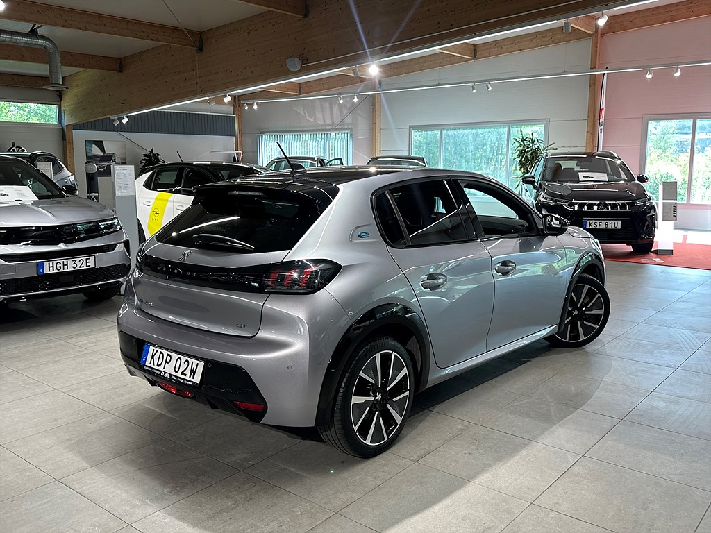 Bild på GT 50kWh 136hk Aut - B-KAMERA, NAVI, CARPLAY