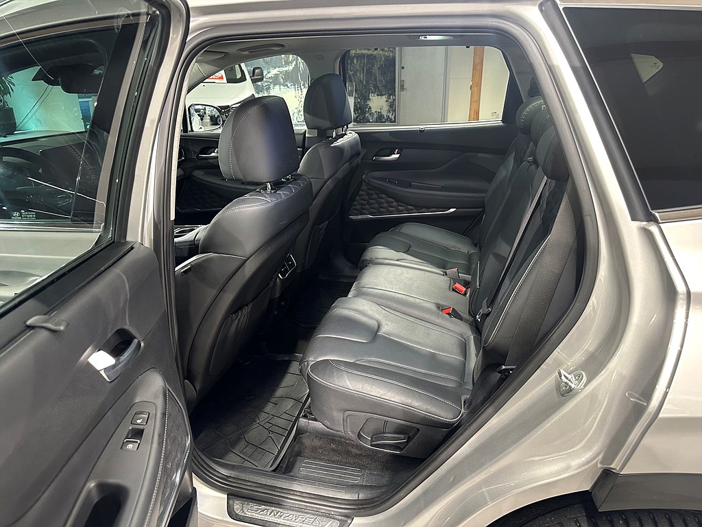 Bild på Advanced 1.6 PHEV 265hk Aut AWD - 360-KAMERA,PANO,M-VÄRMARE