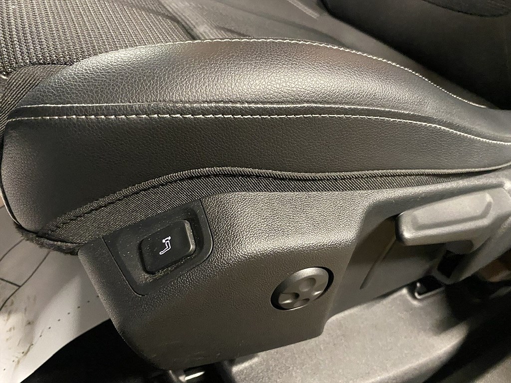 Bild på GS-Line 1.2 Turbo 130hk Aut - B-KAMERA, CARPLAY