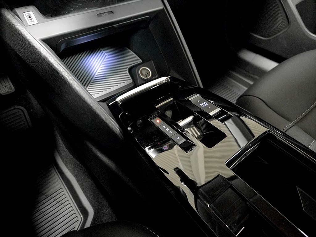 Bild på X Shine Exclusive 1.2 PT 130hk Aut - GLASTAK,HIFI,360-KAMERA