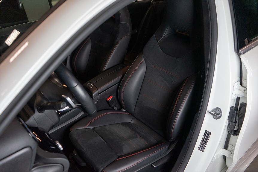 Mercedes-Benz A 250 e AMG Version Advanced 218hk